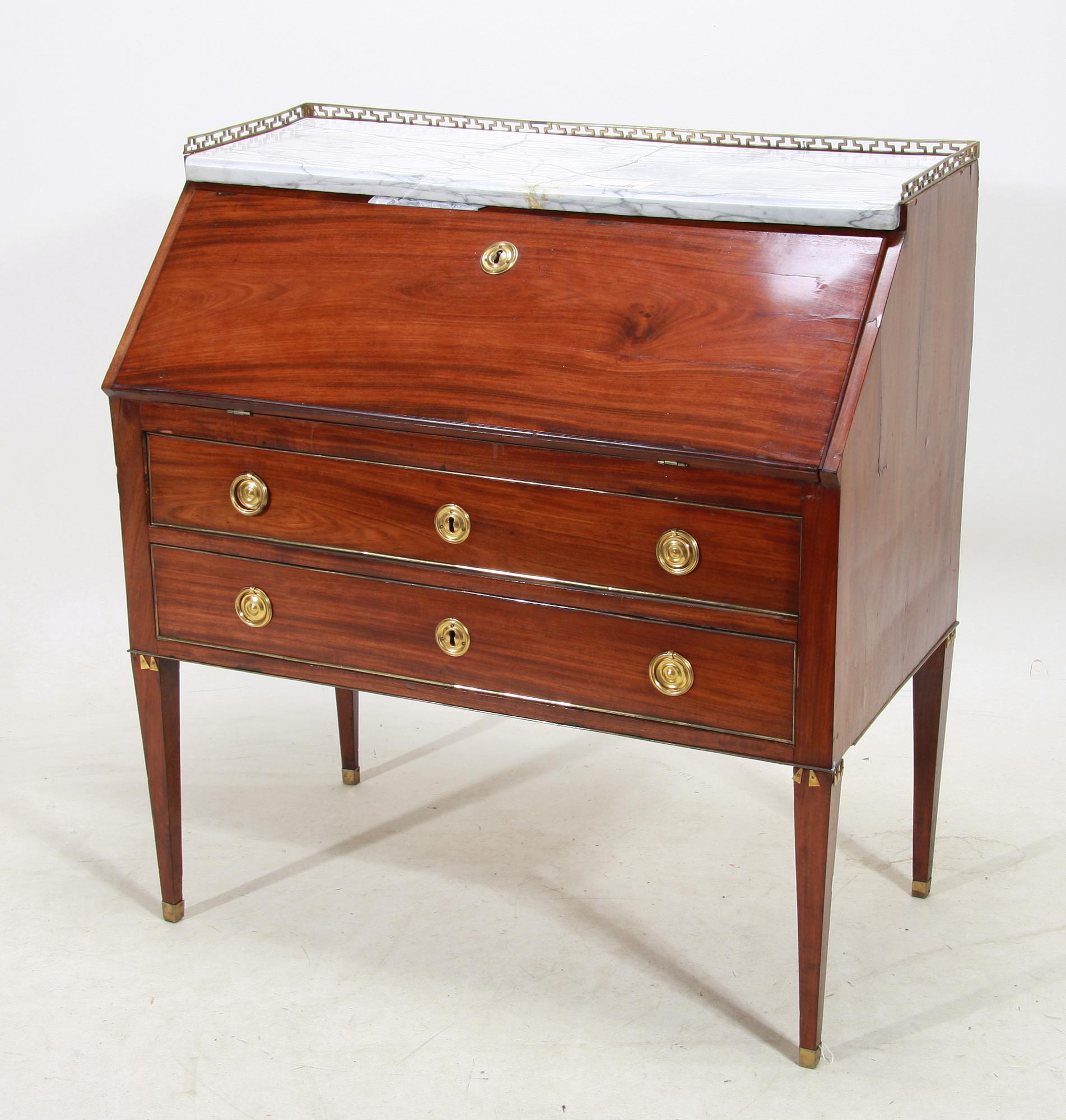 SEKRETÄR, sengustaviansk. Omkring 1800.