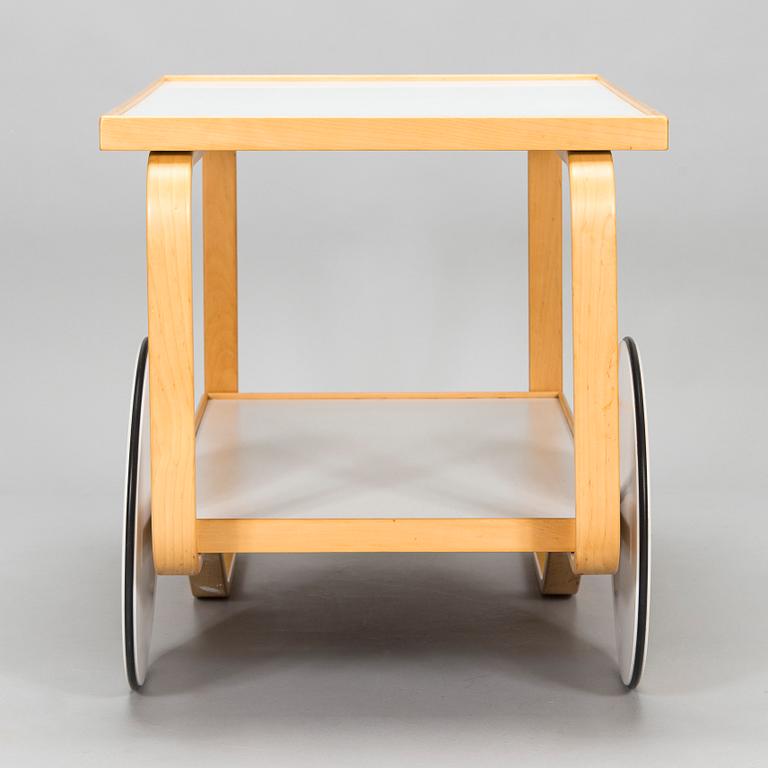 Alvar Aalto, serveringsvagn, modell 901, Artek, Finland, 1900-slut.