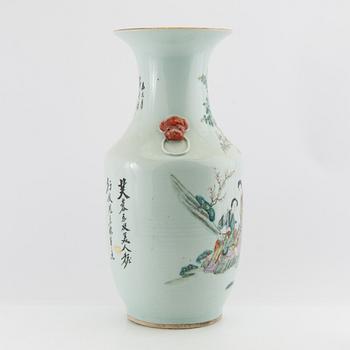 Floor vase China early 20th century porcelain.