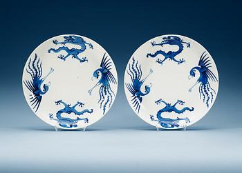 1614. A pair of blue and white dishes, Qing dynasty, 19th Century.