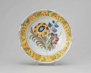 249. A faience plate, probably Kellinghusen 18th century.