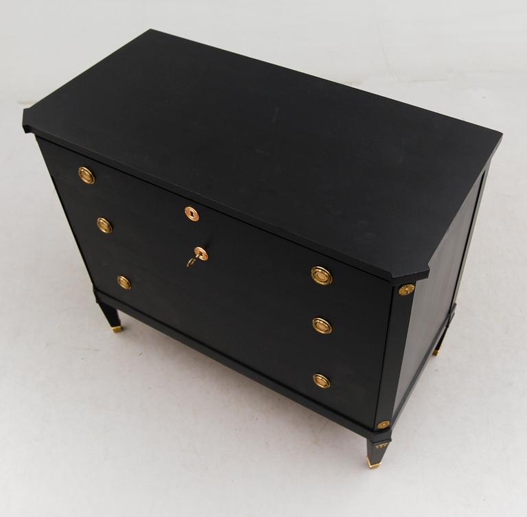 BYRÅ, gustaviansk stil, 1900-talets mitt.