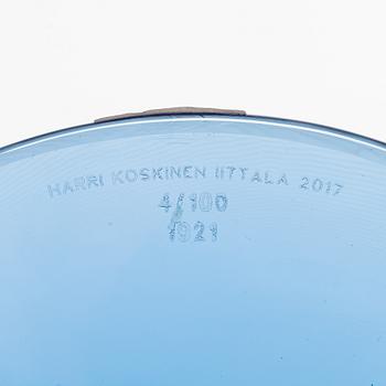 Harri Koskinen, taidelasi, "Kupera", signeerattu Harri Koskinen Iittala 2017, 4/100 1921.