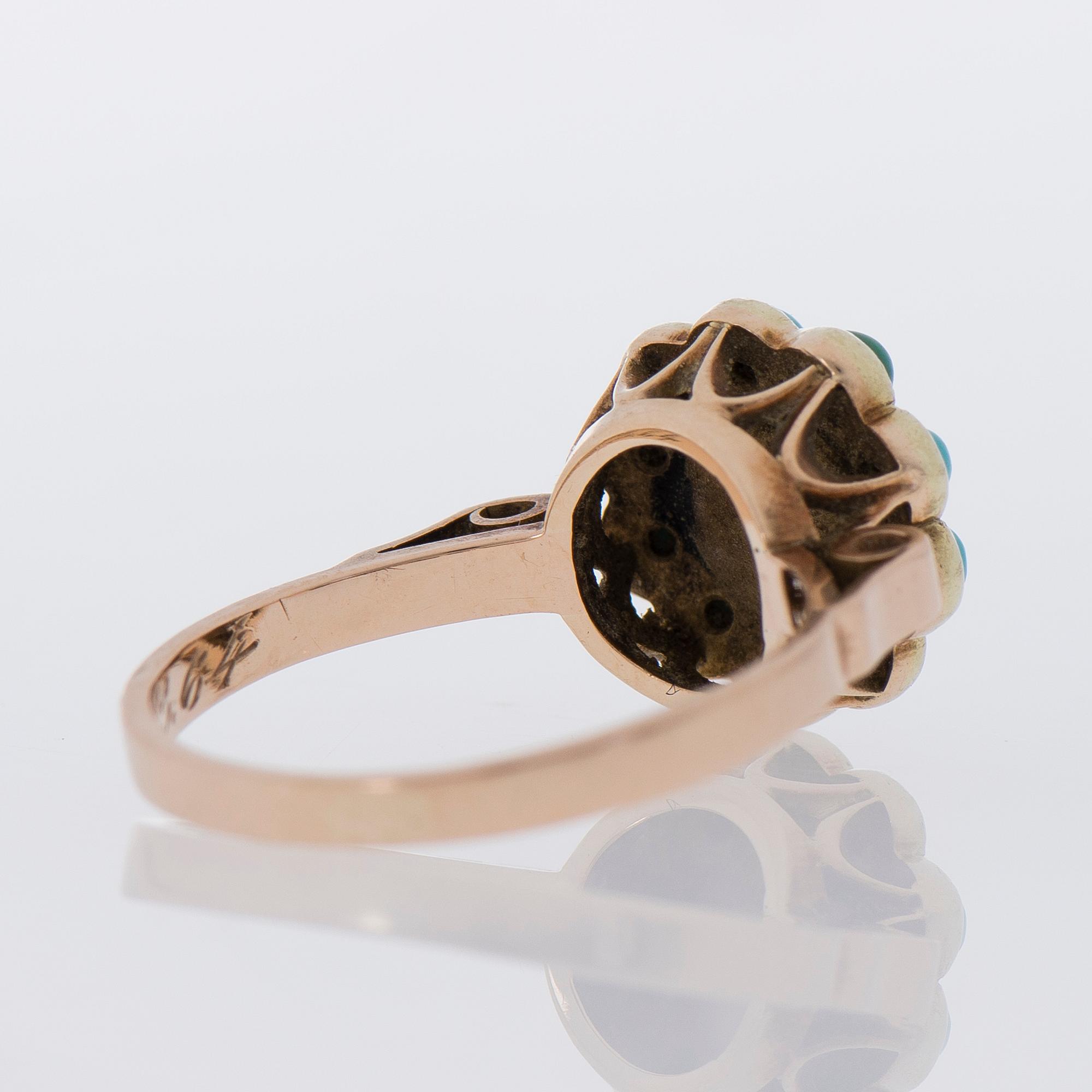 A RING, cultured pearl, cabochon cut turquoise, 14K gold. Eino Leppänen, Helsinki Finland 1959.