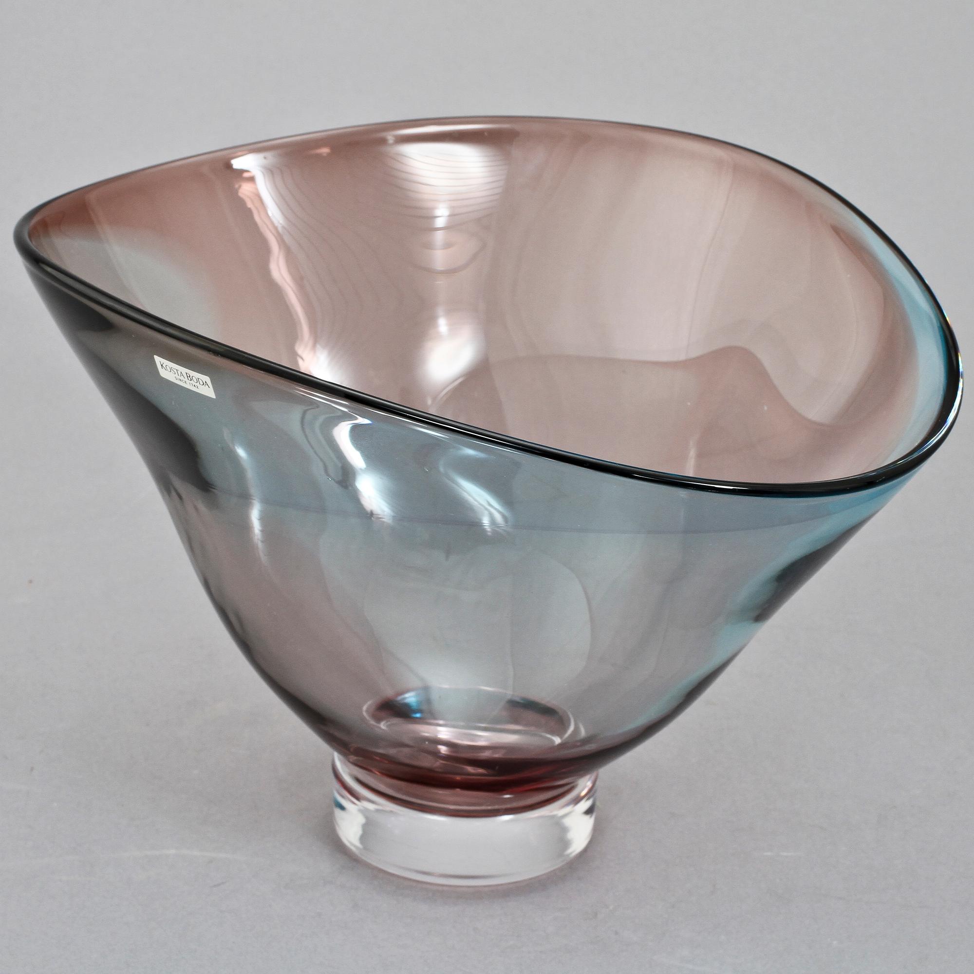 VAS samt SKÅL, glas, Kosta Boda.