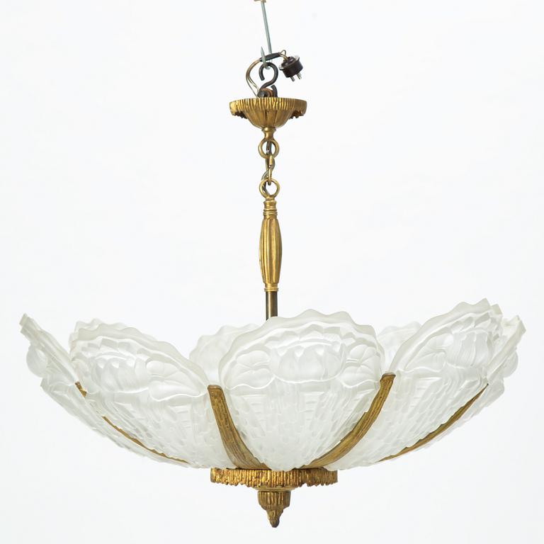 Morin et Cie, attributed to, an Art Deco chandelier, France 1920s-30s.
