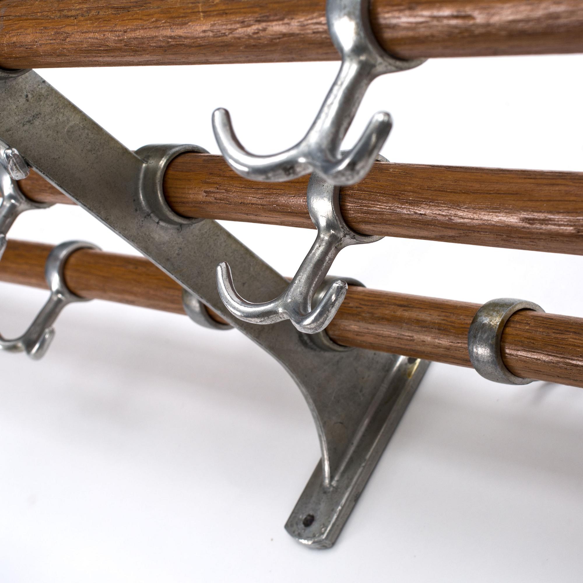 HATTHYLLOR, 2 st, funkis, 1900-talets mitt.