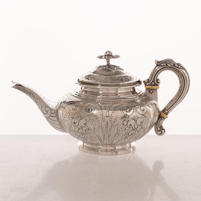 Tekanna, silver, Frankrike, 1819-38.