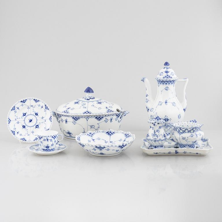 Royal Copenhagen, a 29-piece porcelain coffee service, full lace "Blue Fluted", Denmark.