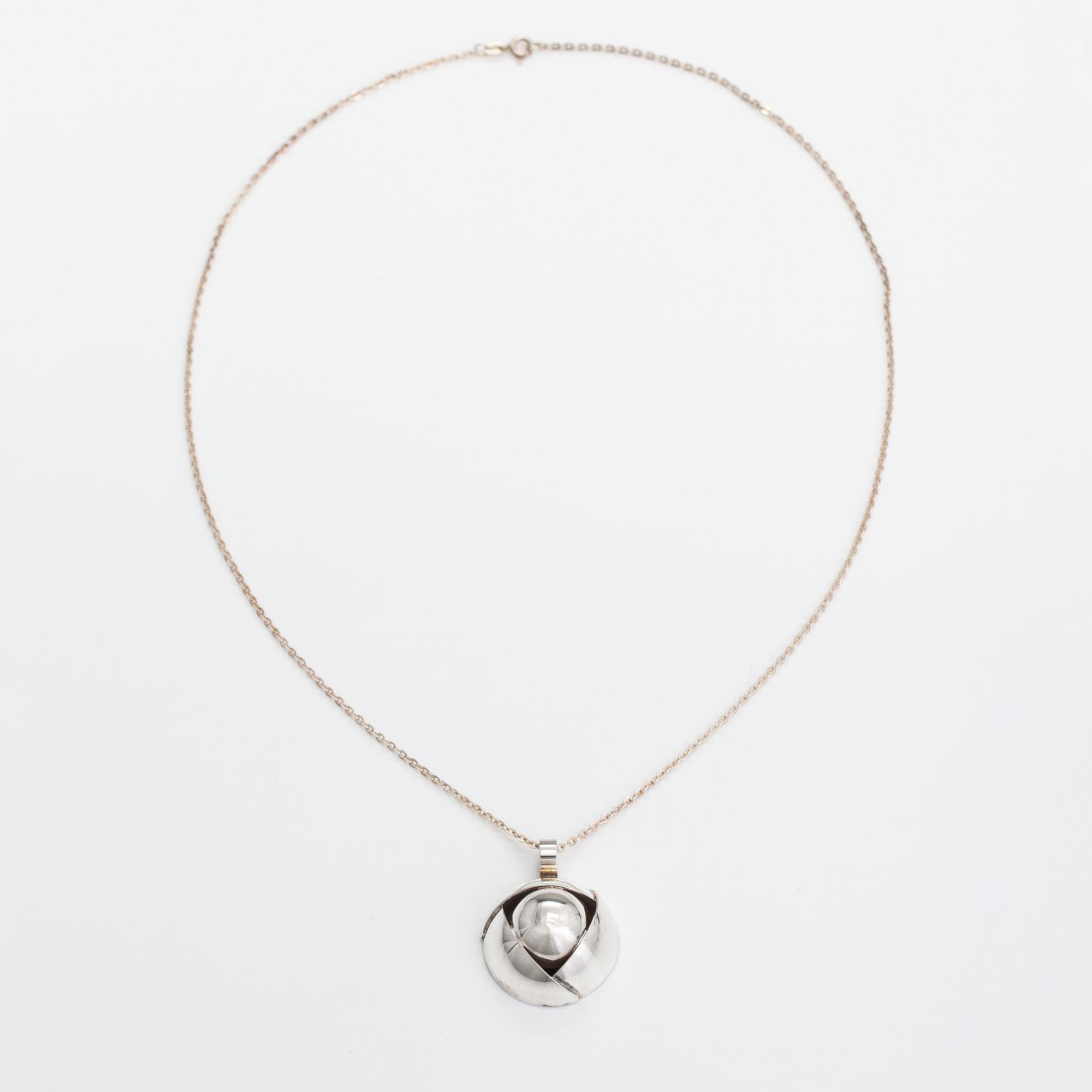 Elis Kauppi, Halsband, sterlingsilver. Kupittaan kulta, Åbo.