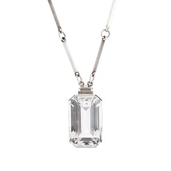 36. Wiwen Nilsson, a necklace in sterling silver with rock crystal, Lund 1939.
