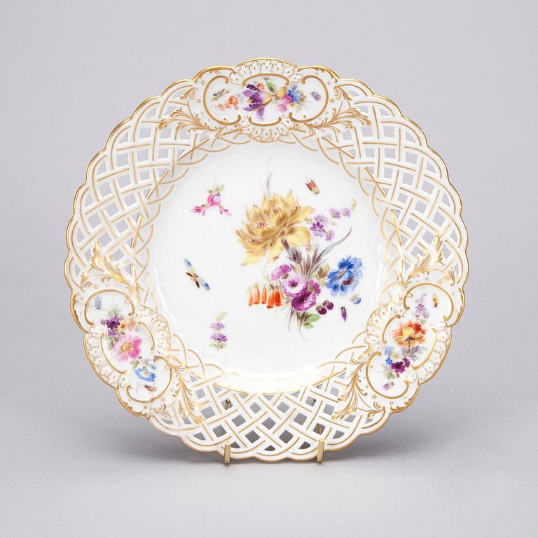 TALLRIK, porslin, Meissen 1800-tal.