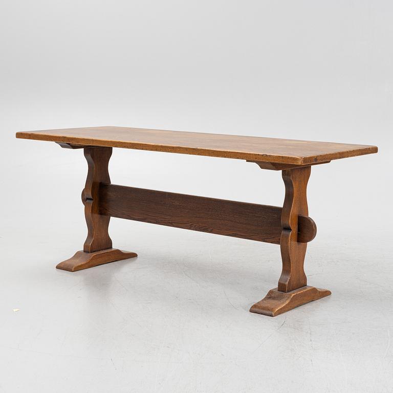 Library table, Baroque style, first half of the 20th century.