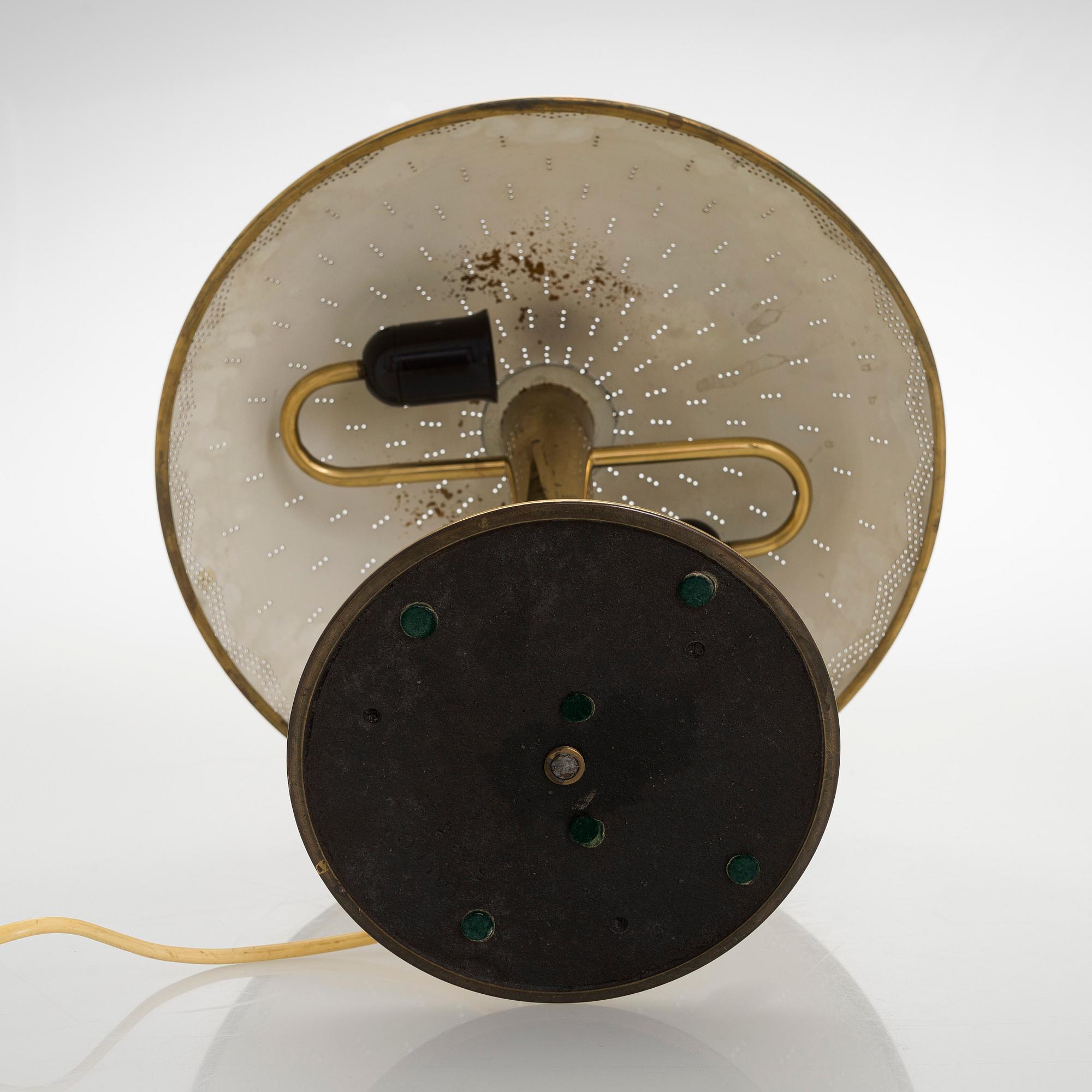 Paavo Tynell, bordslampa, modell 5061, Idman 1900-talets mitt.