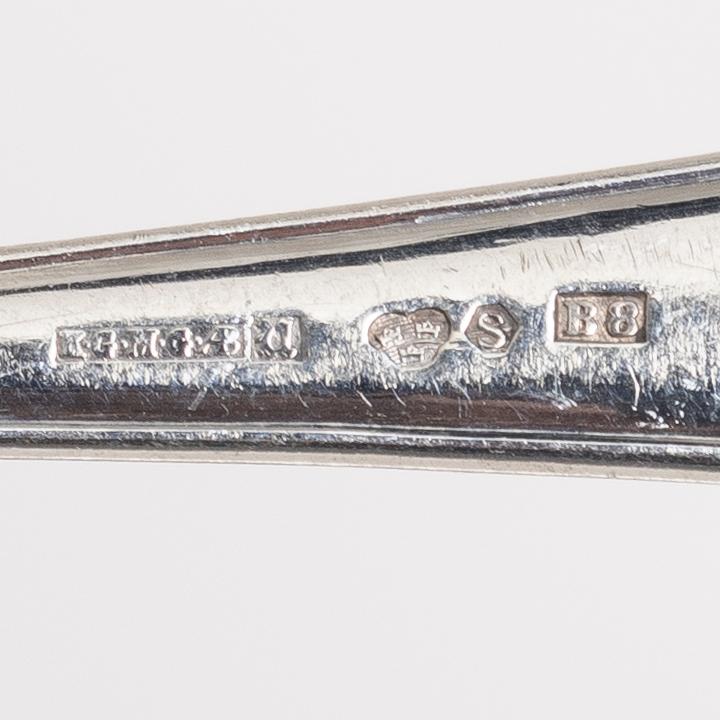 Cutlery service, 112 pieces "Swedish Pointed", various manufacturers, first half of the 20th century, with a fitted case.