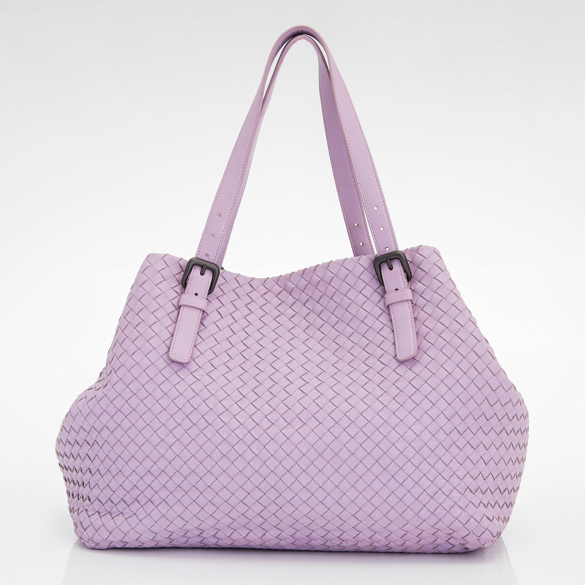 Bottega Veneta, a 'Cesta Tote' bag.