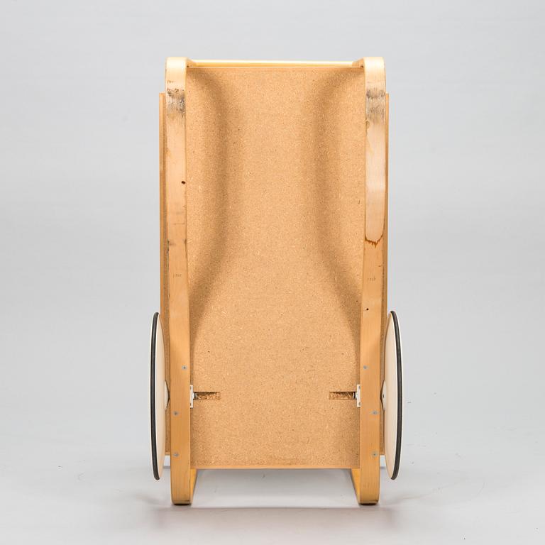 Alvar Aalto, serveringsvagn, modell 901, Artek, Finland, 1900-slut.