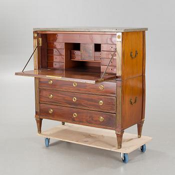 A late gustavian chest of drawers, around the year 1800.