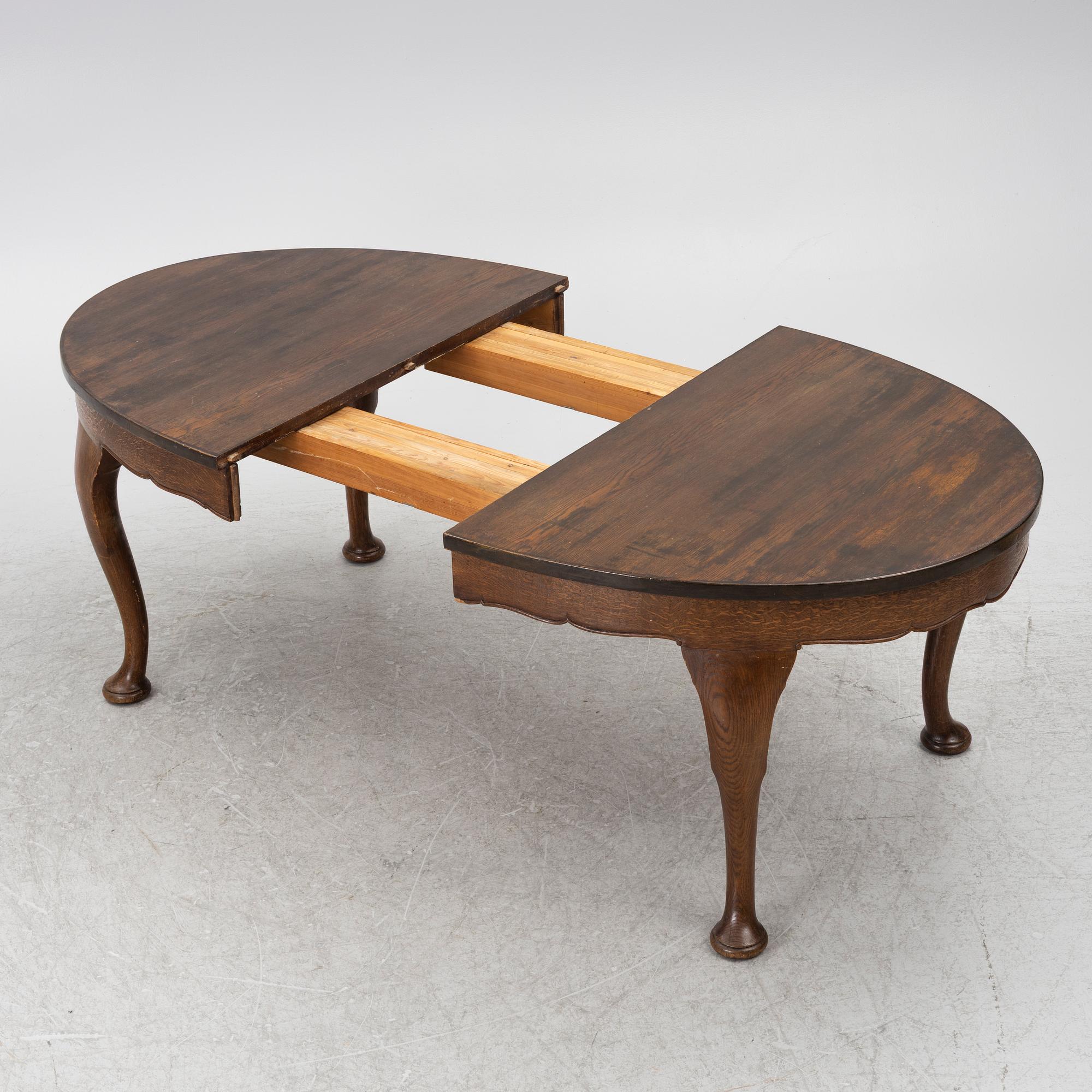 A Roccoco style dining table, Nordiska Kompaniet, 1917.