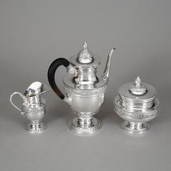KAFFESERVIS, 3 delar, silver, empirestil, med svenska importstämplar. Totalvikt ca 1428g.