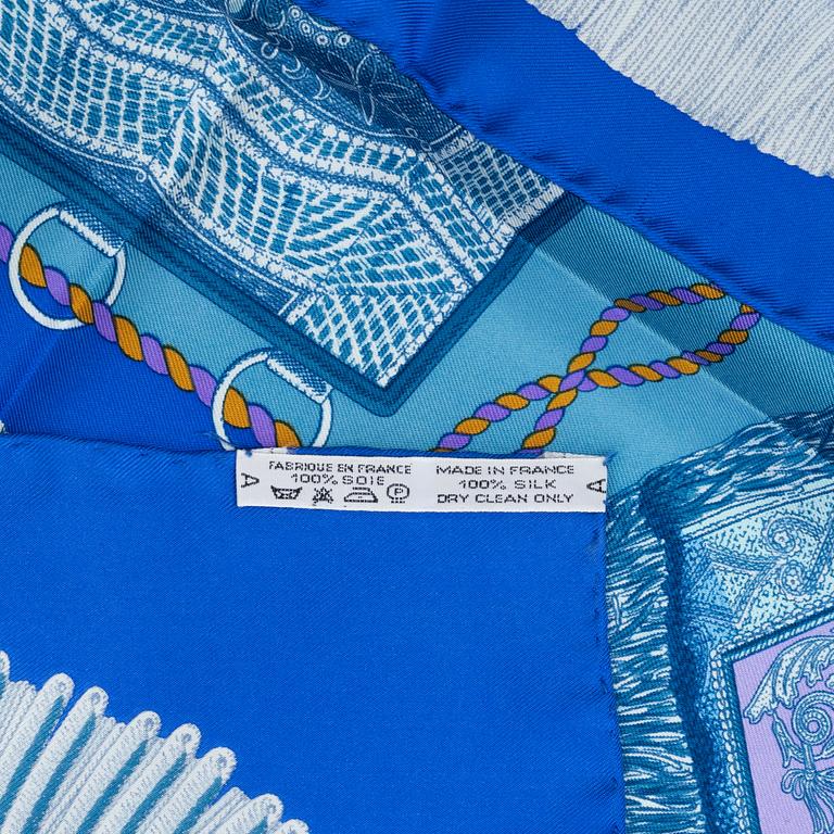 Hermès, a 'Poste et Cavalerie' twill sik scarf.