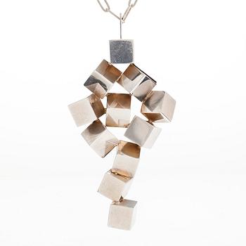 Helge Narsakka, a silver and spectrolite pendant, 1974.