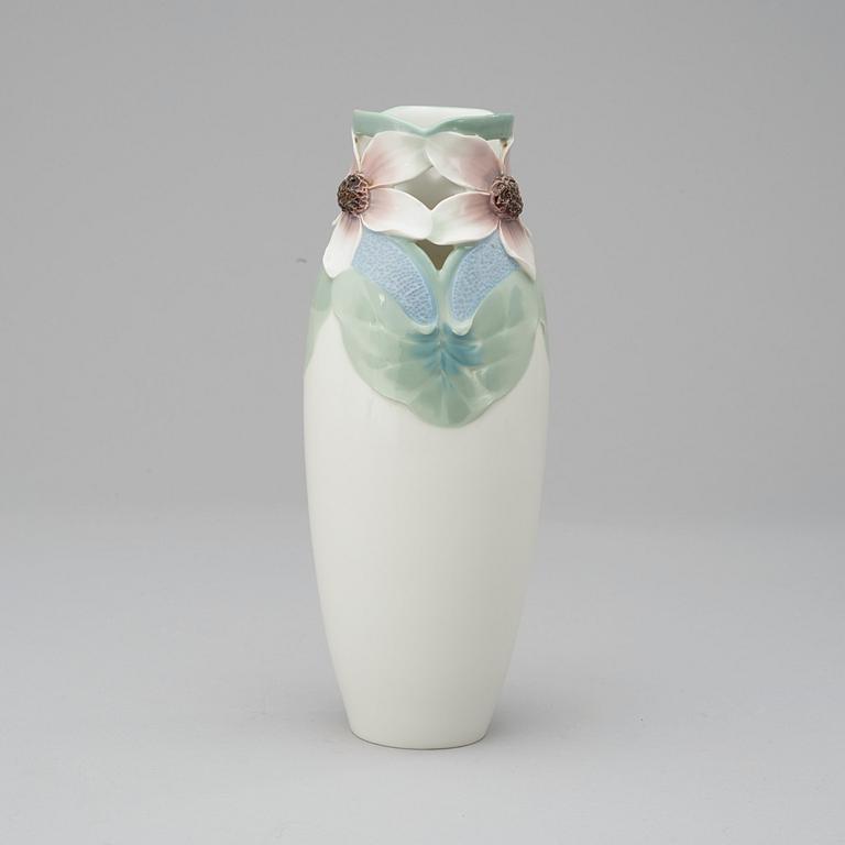 Rörstrand, An Karl Lindström Art Nouveau porcelain vase, Rörstrand.