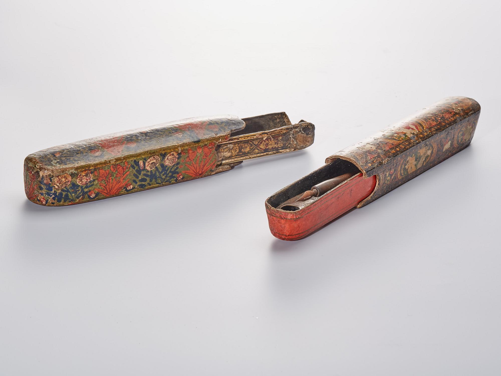 PENNSKRIN, 2 st., "Qalamdan", Qajar 1800-tal.