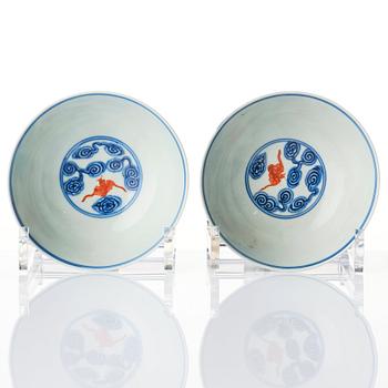 A pair of Chinese blue and white 'bats' bowl, Republic period, 20th Century.