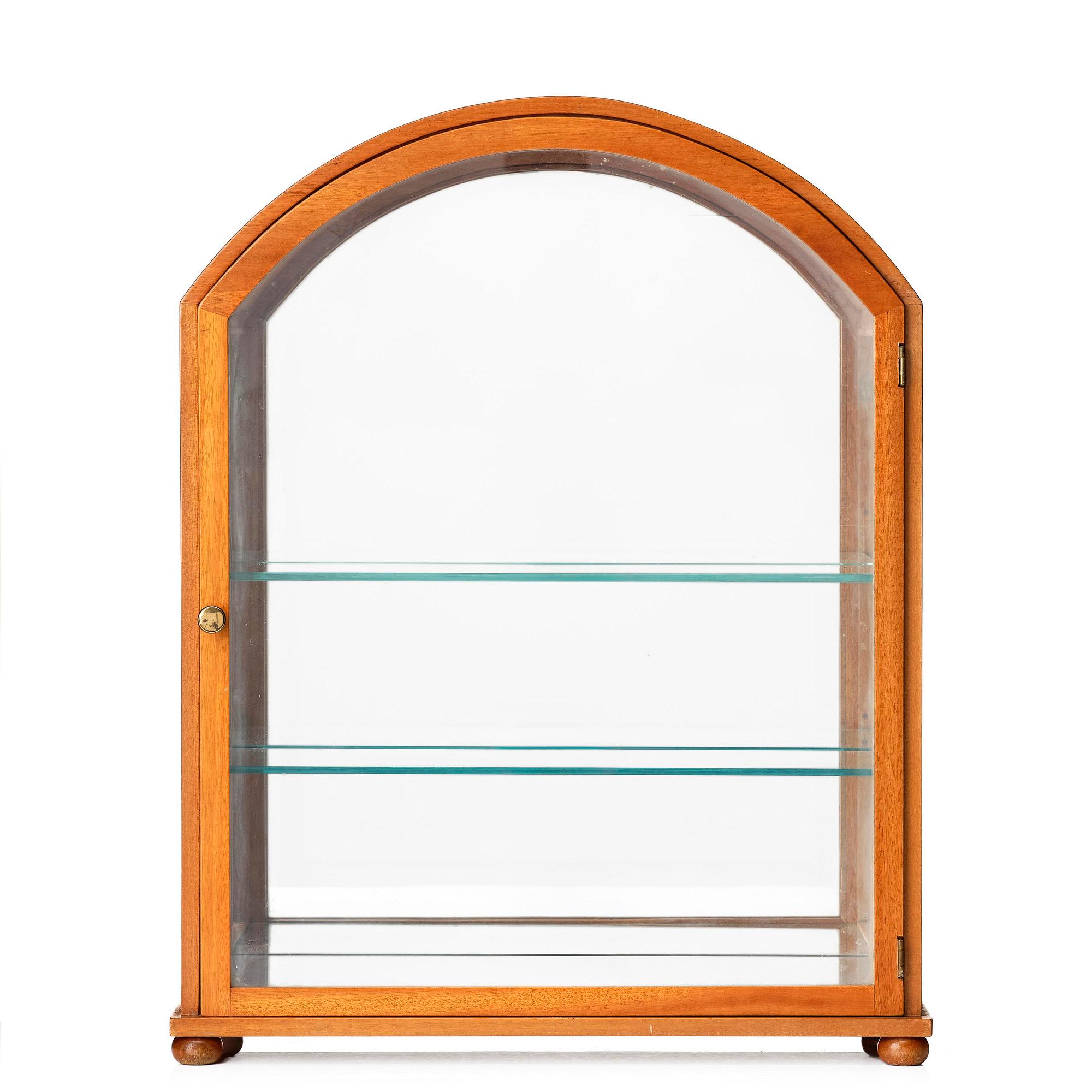 Josef Frank, a showcase cabinet model "2070", Firma Svenskt Tenn, mid-20th century.