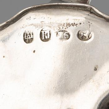 A Danish silver fish server, control mark of Peter R. Hinnerup, Copenhagen 1842.