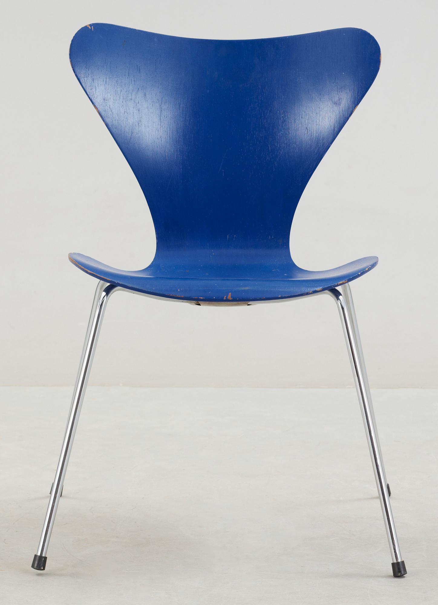 STOL, "Sjuan", Arne Jacobsen, Fritz Hansen, formgiven 1955.