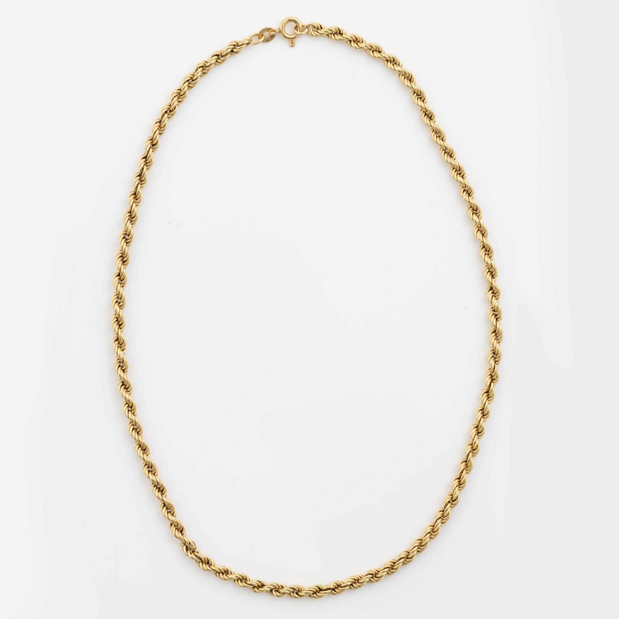 Necklace 18K gold.