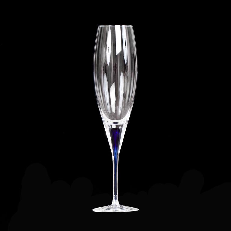 CHAMPAGNEGLAS, 12 st. "Intermezzo" design Marika Lagerbielke. Orrefors.