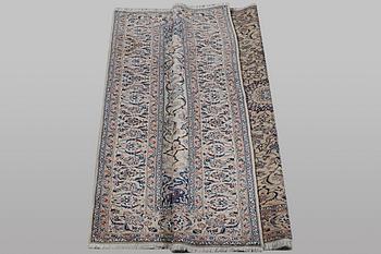 Matta, Nain, part silk, 6 Laa, ca 285 x 204 cm.