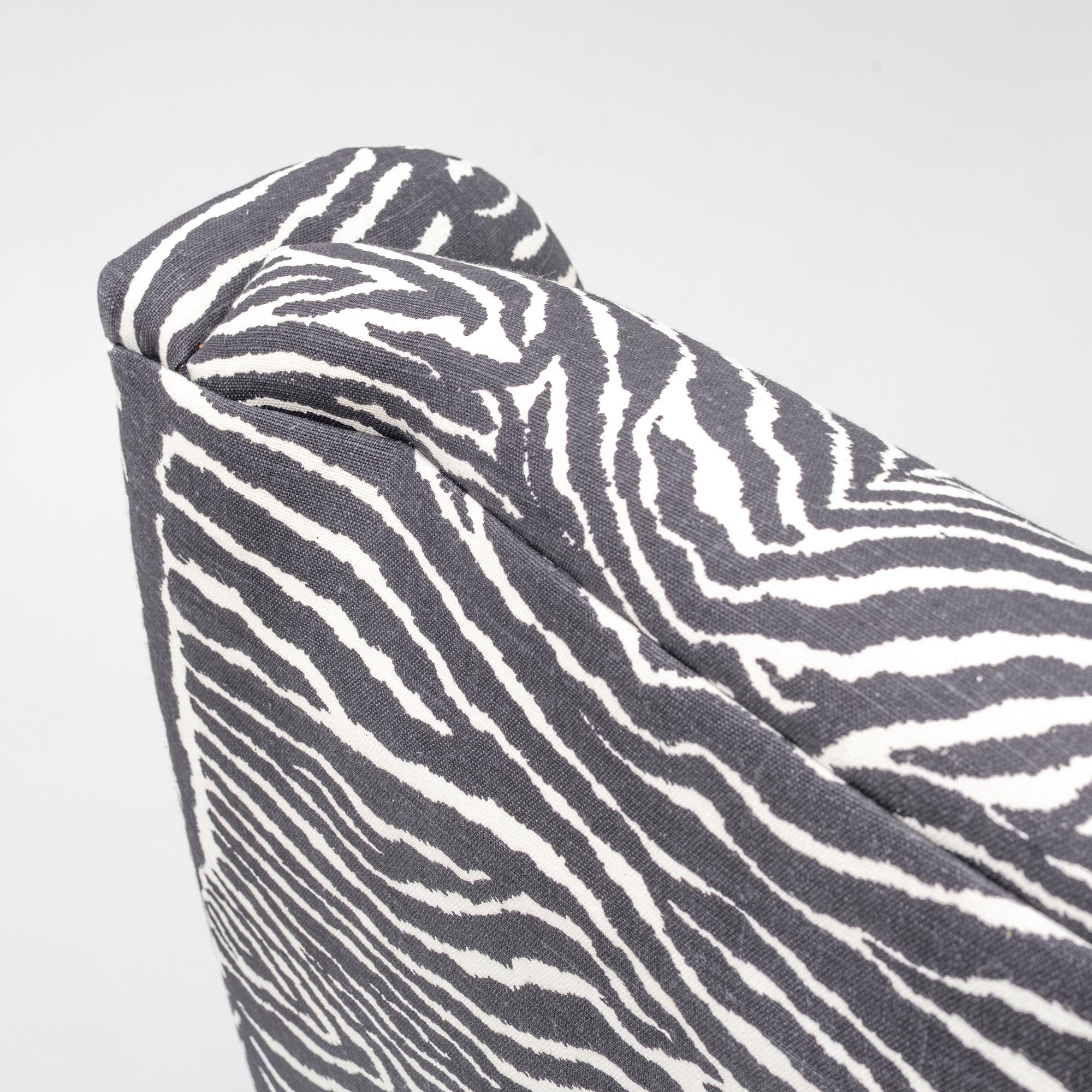 Ragnar Helsén, fåtölj "Oxford" modell B3543, Firma Svenskt Tenn.