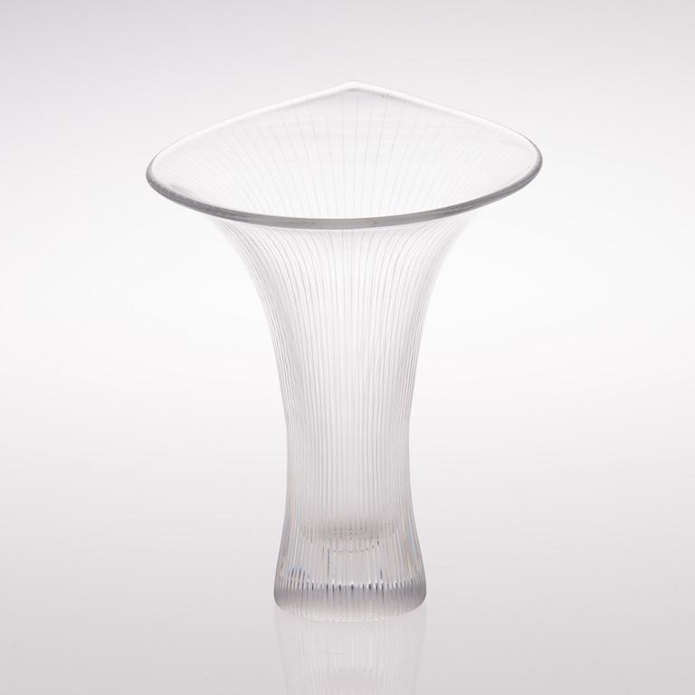 A KANTARELLI GLASS VASE, signed Tapio Wirkkala Iittala.