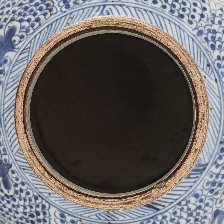 A pair of Kangxi style vases, China, 19th century.