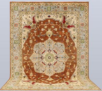A carpet, Ziegler design, approx. 373 x 270 cm.