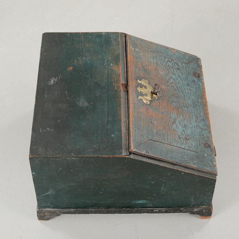 A casket from the 18th century.
