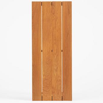 Ernst Billgren, a "Tjyvar" bench, ed. 41/51, Asp Snickeri, Stockholm 2006.