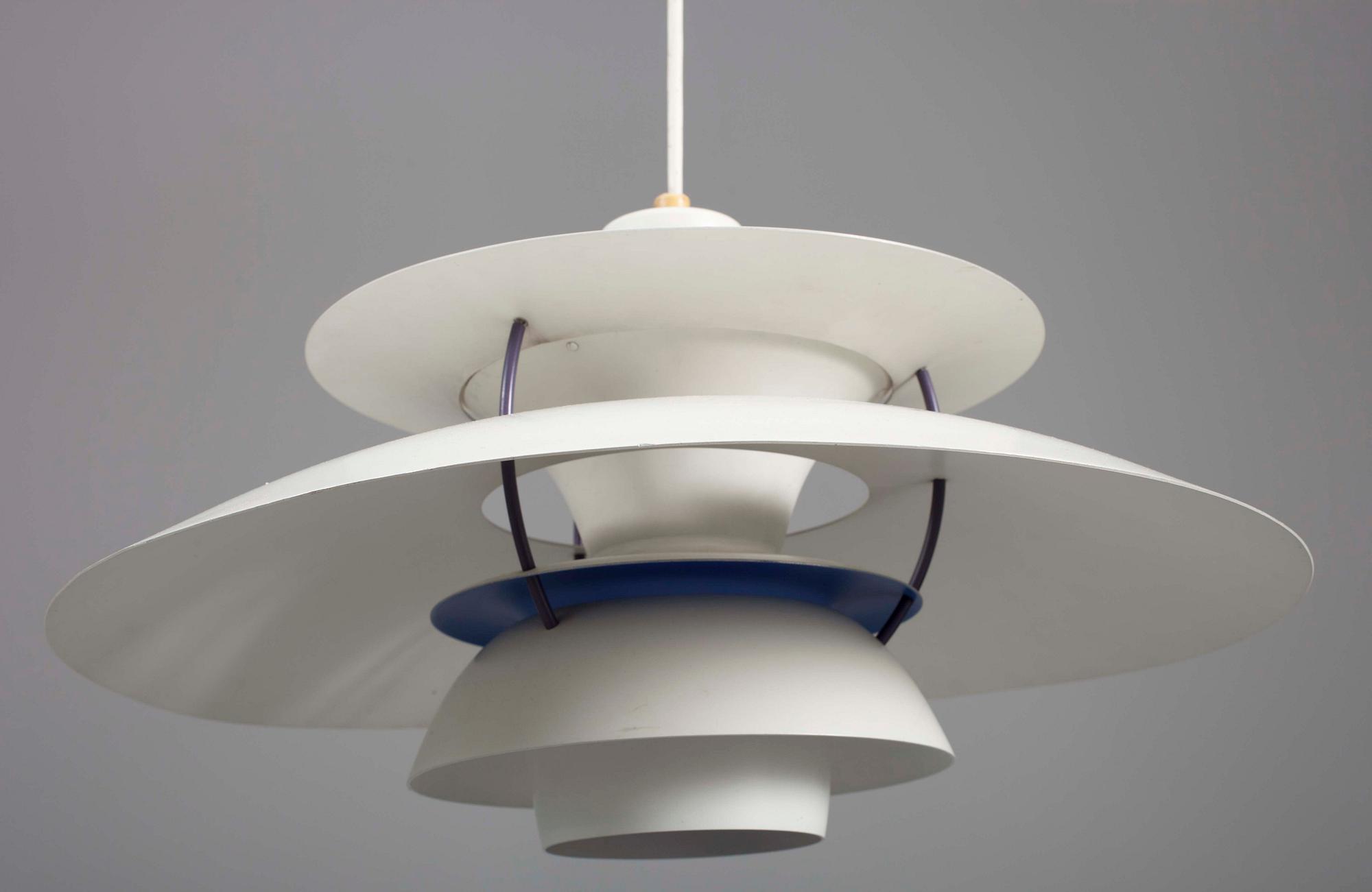 TAKLAMPA, "PH-5", Poul Henningsen, Louis Poulsen, Danmark.