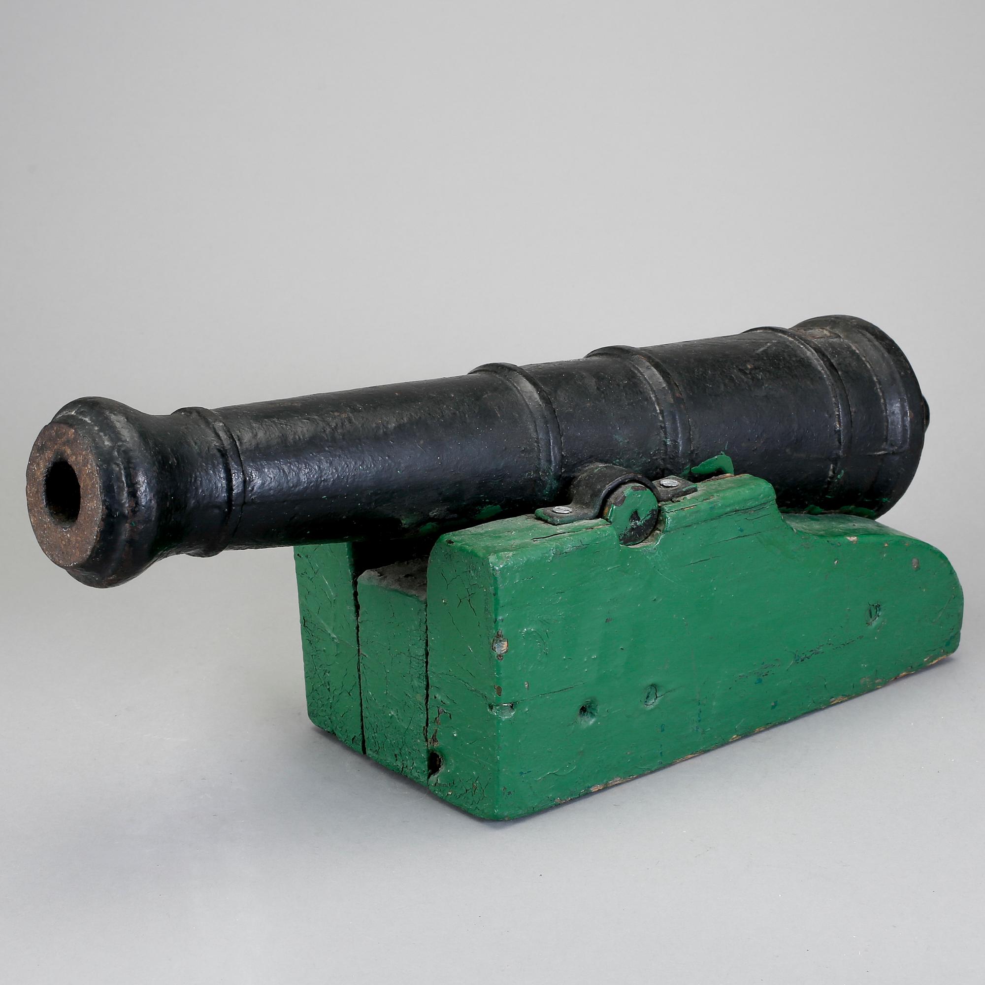SALUTKANON, gjutjärn, 1800-tal.