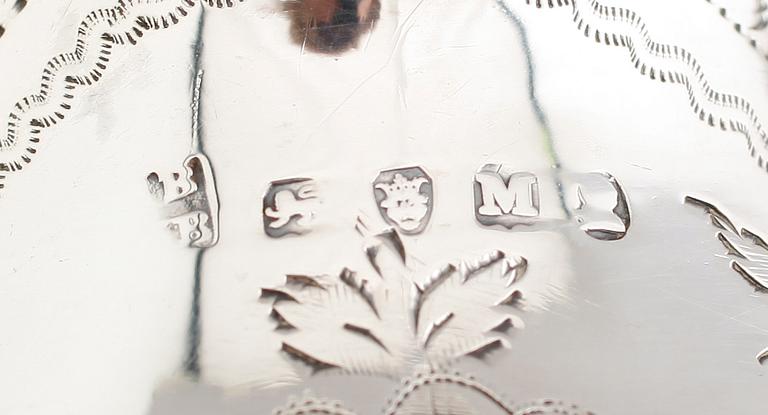 GRÄDDKANNA, silver, London 1807. Vikt ca 123 gram.