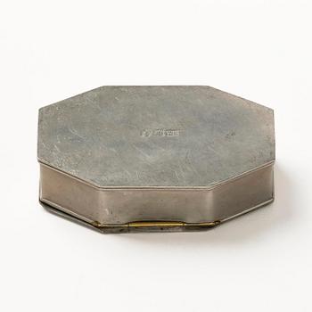 A Swedish Grace pewter box, Herman Bergman konstgjuteri, Stockholm, 1930.