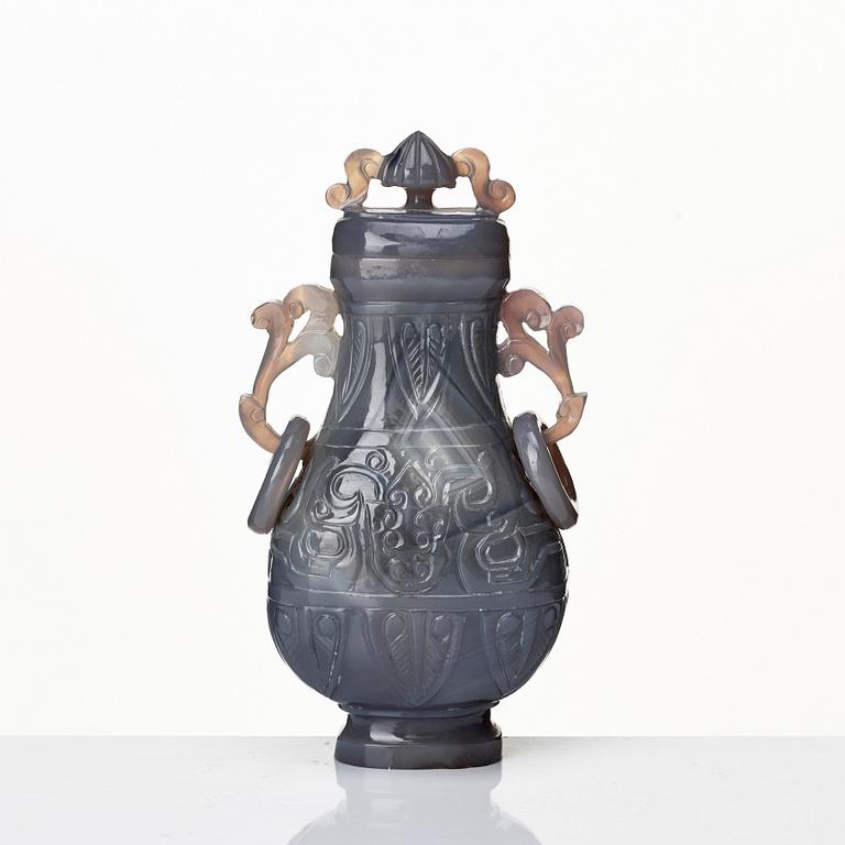 A carved agathe vase with cover, China, 20th Century.