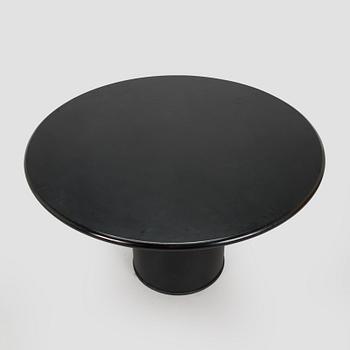 A dining table, late 20th century.
