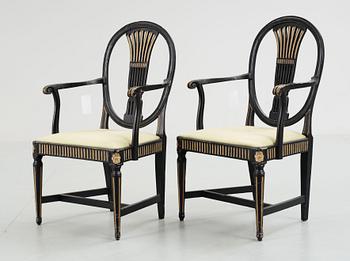 KARMSTOLAR, ett par, gustaviansk stil. 1800-tal.