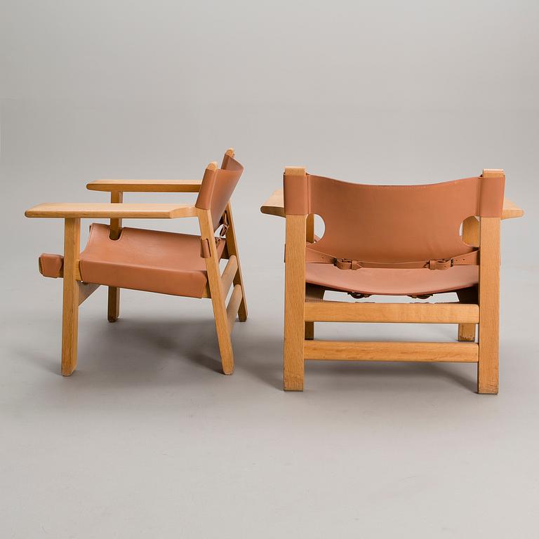 BØRGE MOGENSEN, A PAIR OF CHAIRS. Spanish Chair.  Label marked Fredericia Stolefabrik, Denmark.