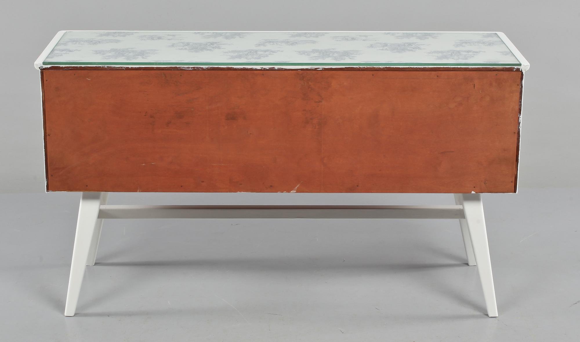 SIDEBOARD, 1900-talets andra hälft.